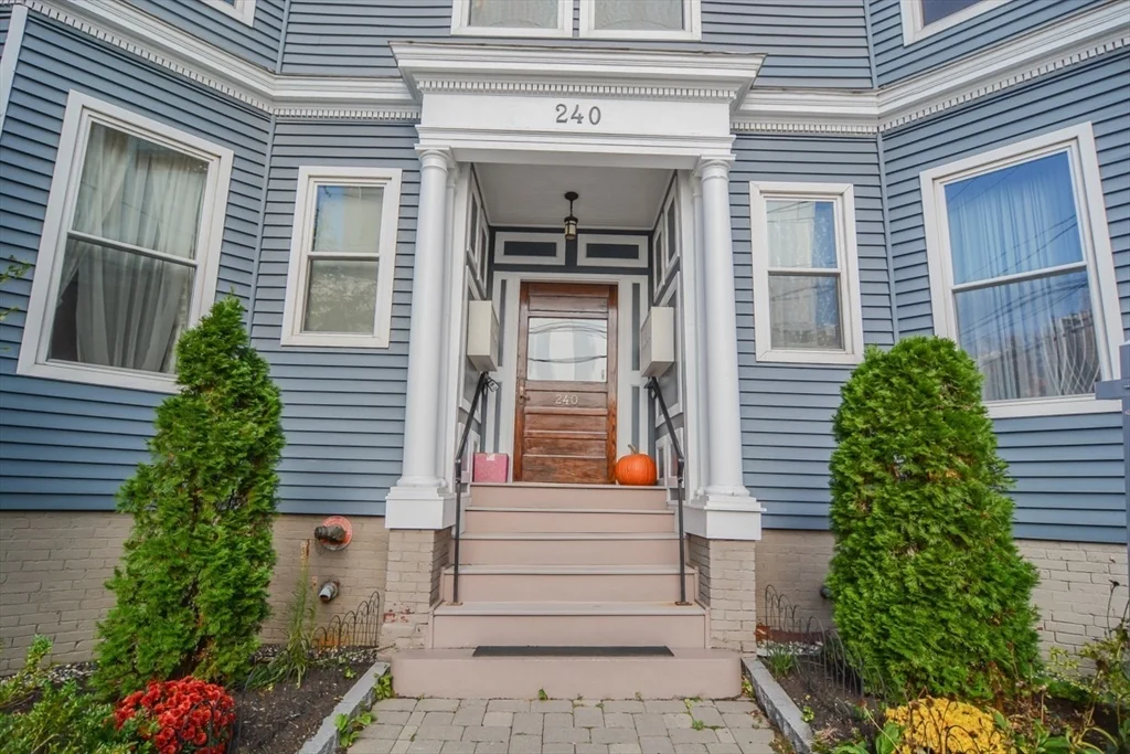 2 bed, 1 bath apartment for rent at 240 Franklin St Unit B2, Central Square