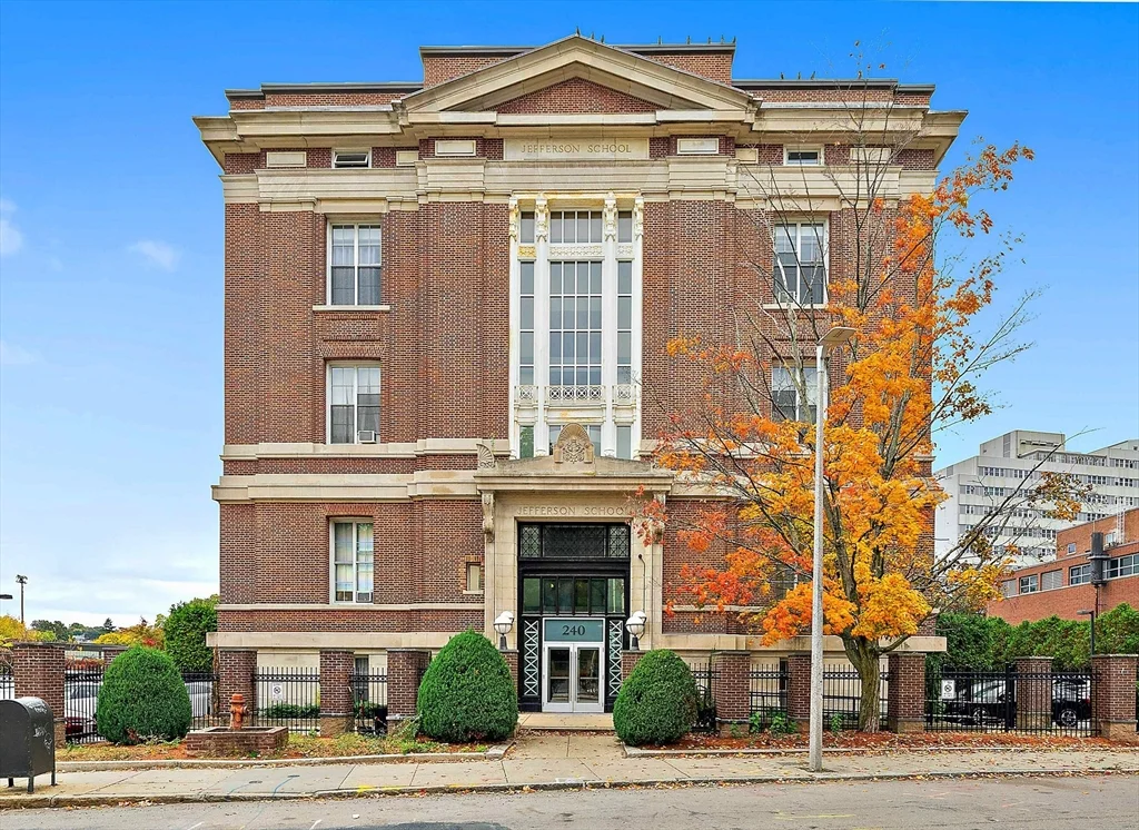 2 bed, 1.5 bath apartment for rent at 240 Heath St Unit P20, Jamaica Plain