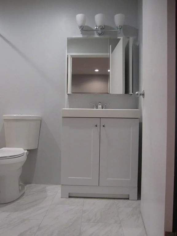 2 bed, 1 bath apartment for rent at 240 Heath St Unit PH15, Jamaica Plain — photo 5 of 8
