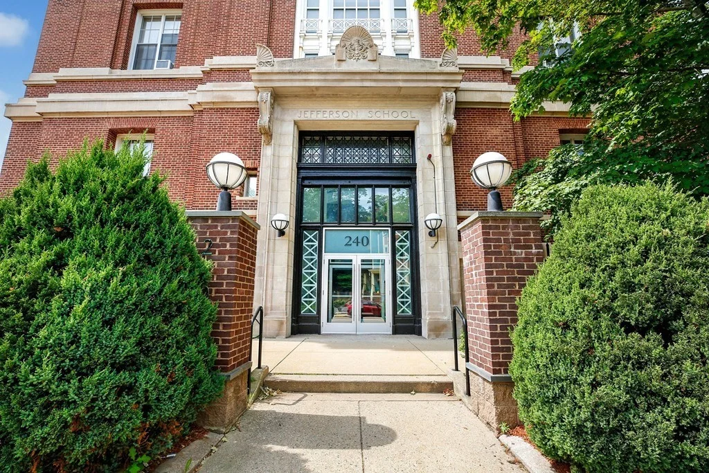2 bed, 1 bath apartment for rent at 240 Heath St Unit PH15, Jamaica Plain — photo 8 of 8