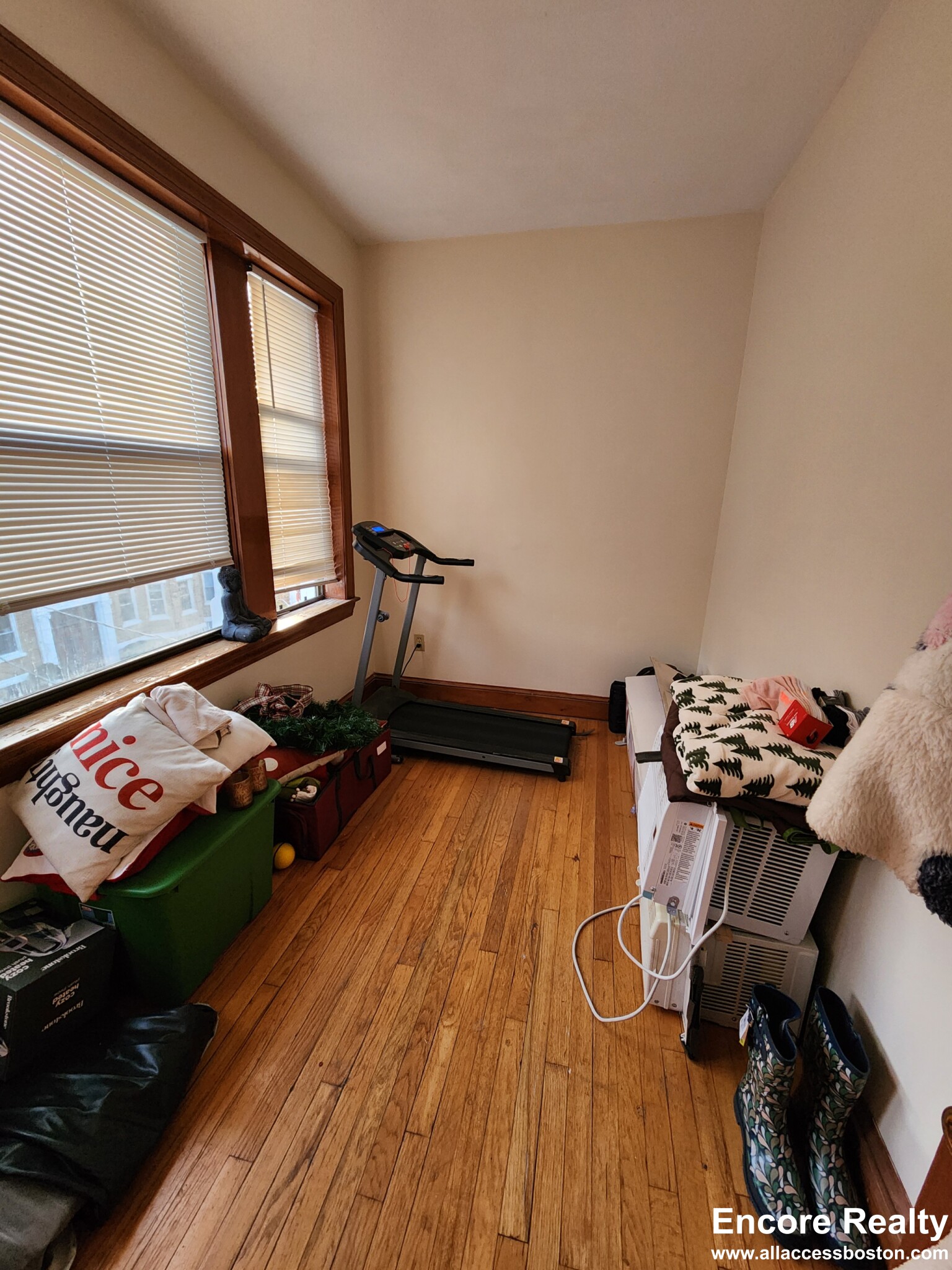 2 bed, 1 bath apartment for rent at 240 Kelton St Unit 12, Brighton — photo 10 of 18