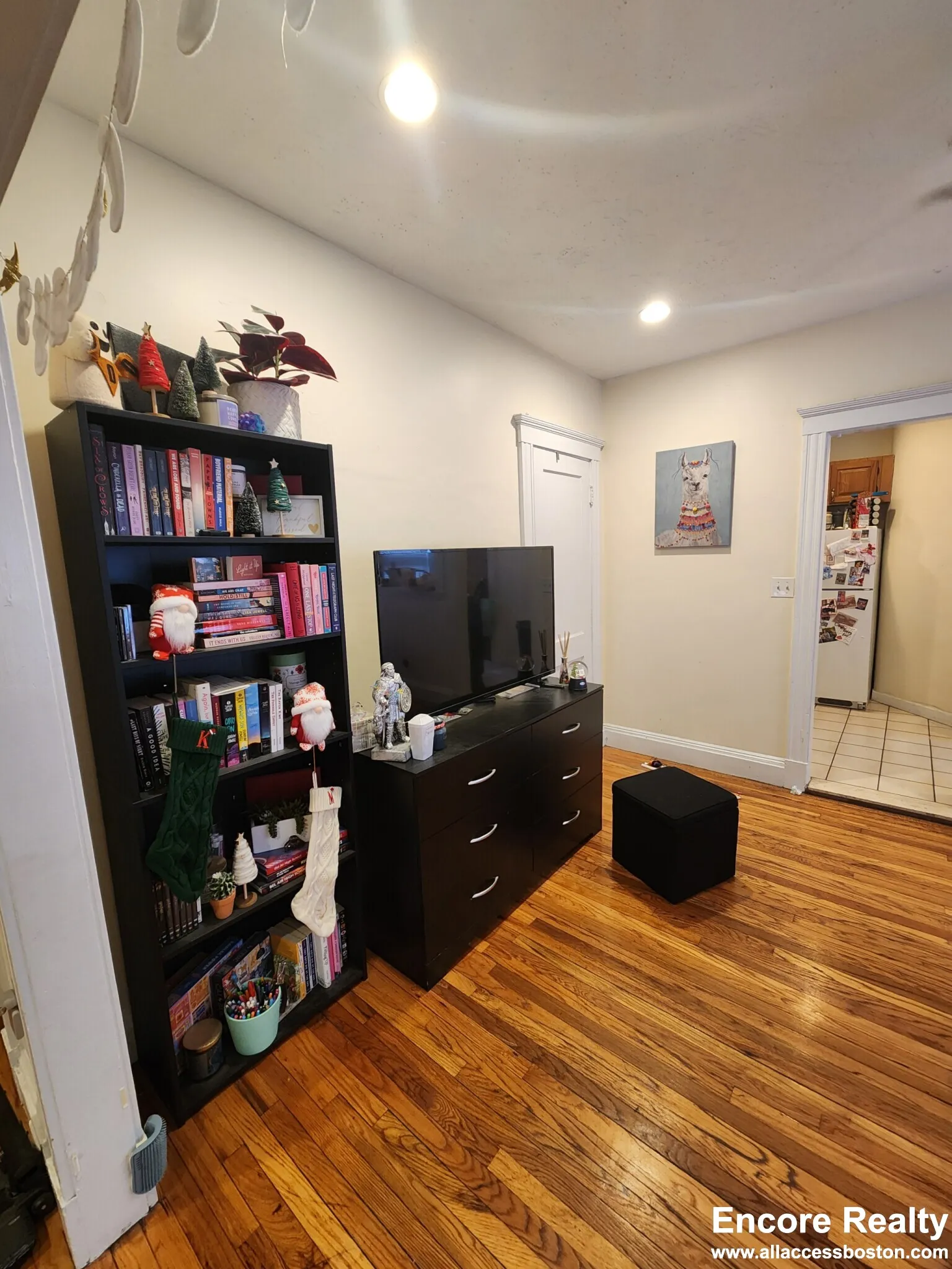 2 bed, 1 bath apartment for rent at 240 Kelton St Unit 3, Brighton — photo 3 of 26