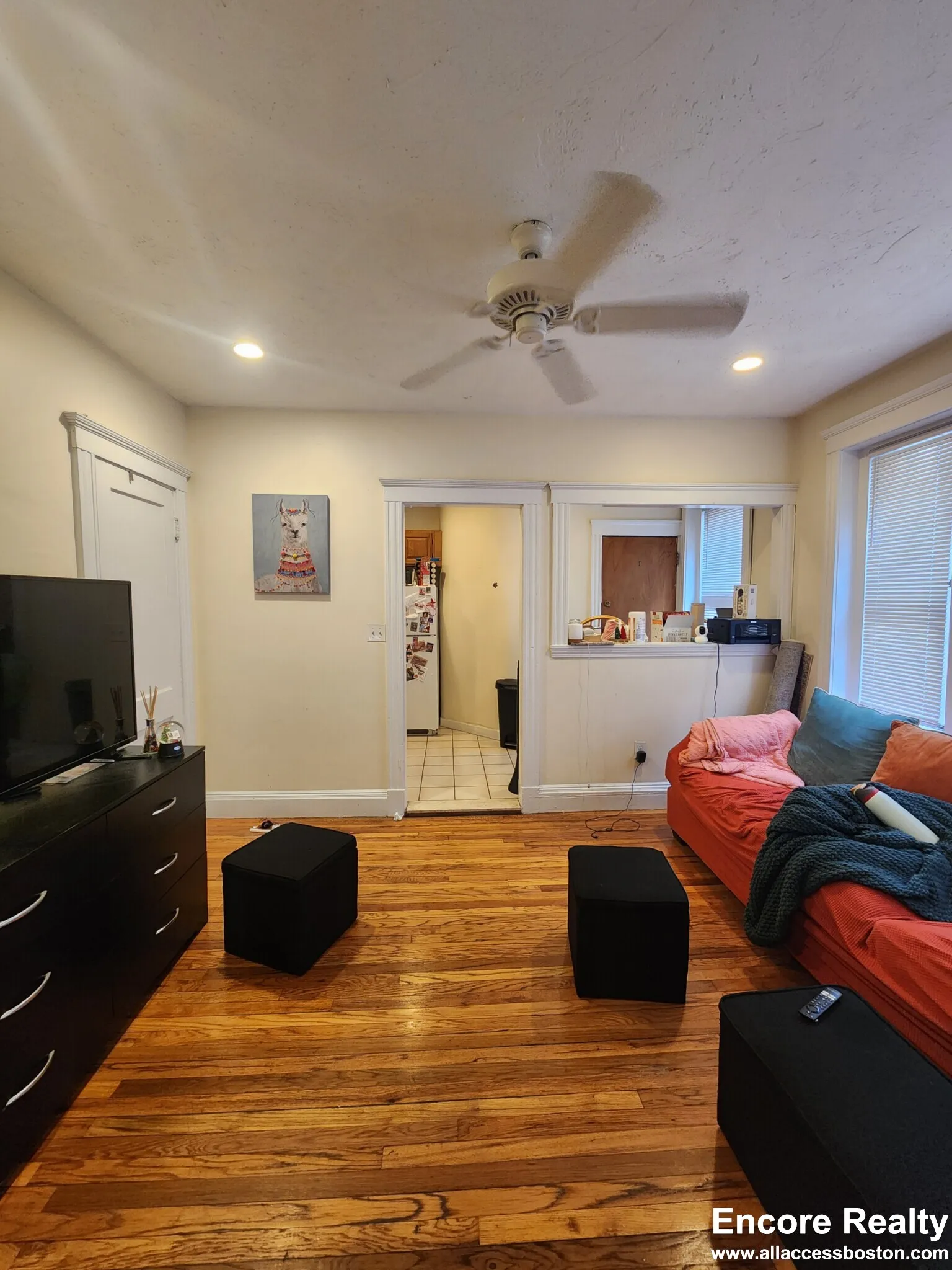 2 bed, 1 bath apartment for rent at 240 Kelton St Unit 3M, Brighton — photo 4 of 26