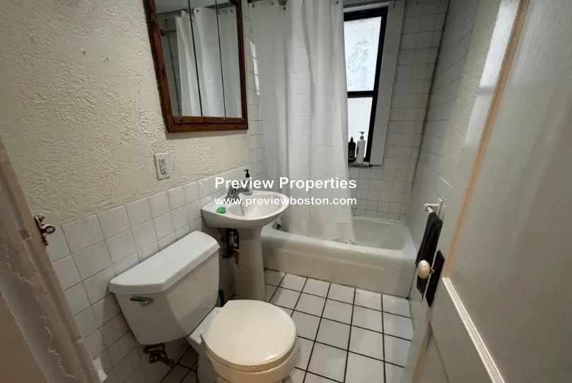 2 bed, 1 bath apartment for rent at 240 Kelton St Unit 3P, Brighton — photo 8 of 22