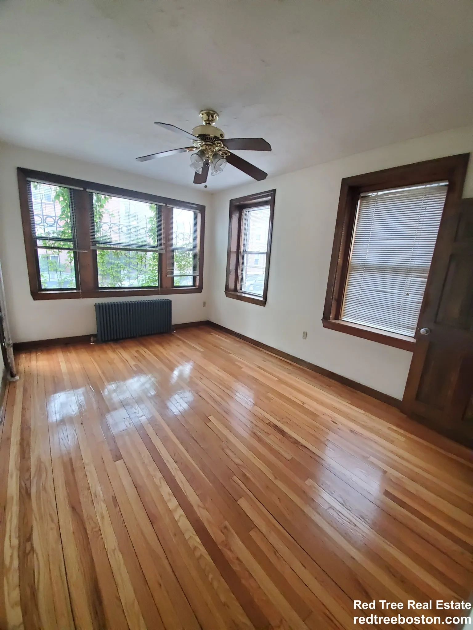 1.5 bed, 1 bath apartment for rent at 240 Kelton St Unit 4, Brighton