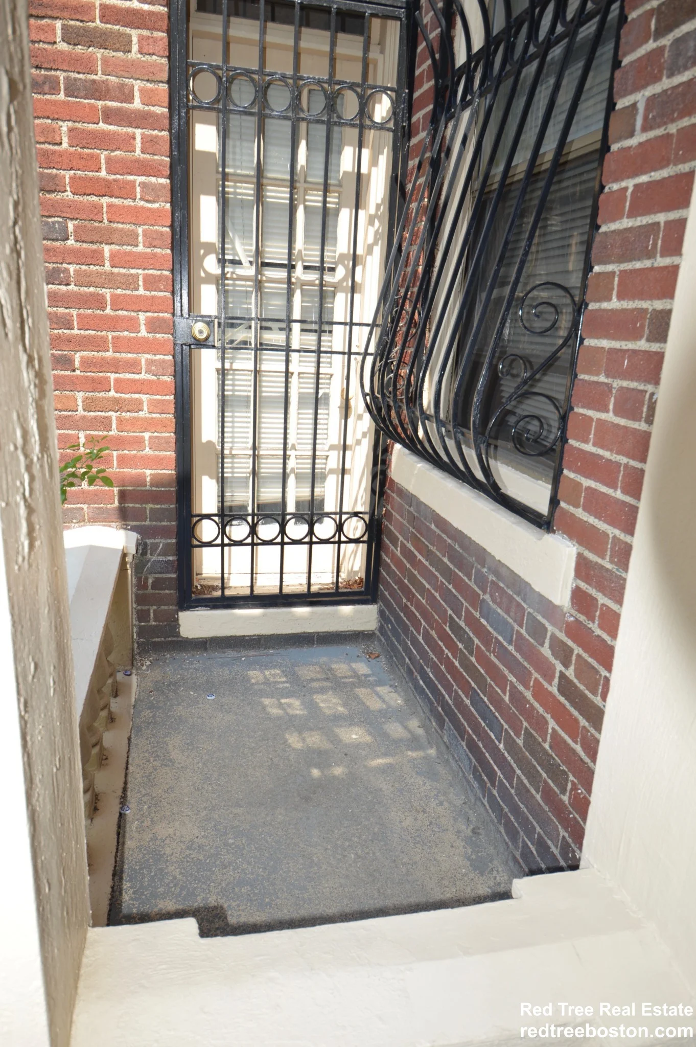 1.5 bed, 1 bath apartment for rent at 240 Kelton St Unit 4, Brighton — photo 10 of 10