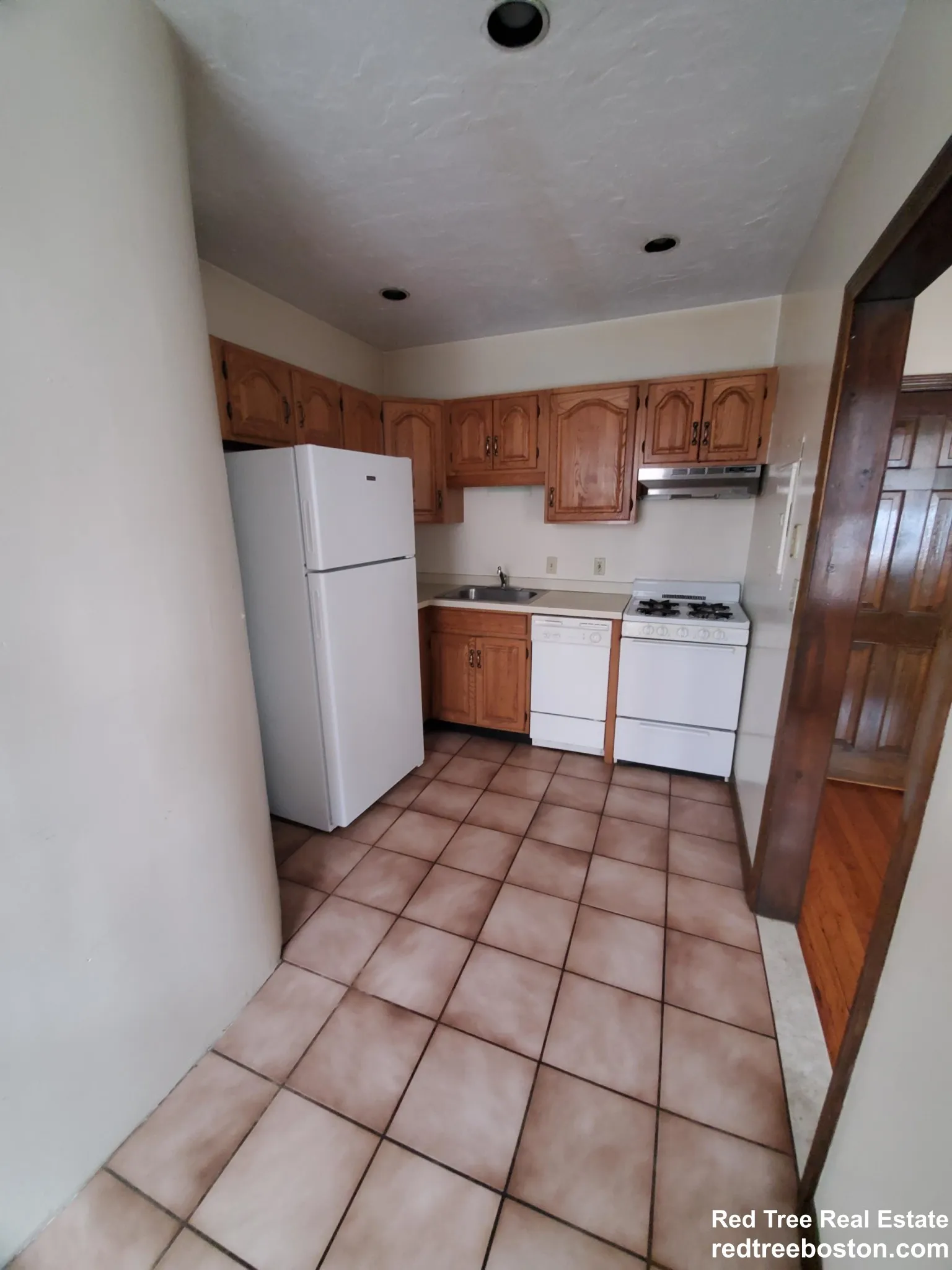1.5 bed, 1 bath apartment for rent at 240 Kelton St Unit 4, Brighton — photo 8 of 10
