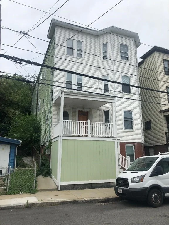 3 bed, 1 bath apartment for rent at 240 Leyden St Unit 3, East Boston — photo 1 of 13