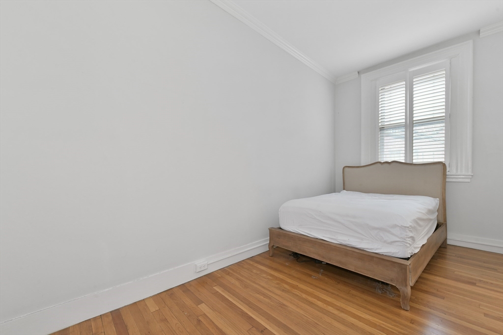 1 bed, 1 bath apartment for rent at 240 Marlborough St Unit 4, Back Bay — photo 5 of 6