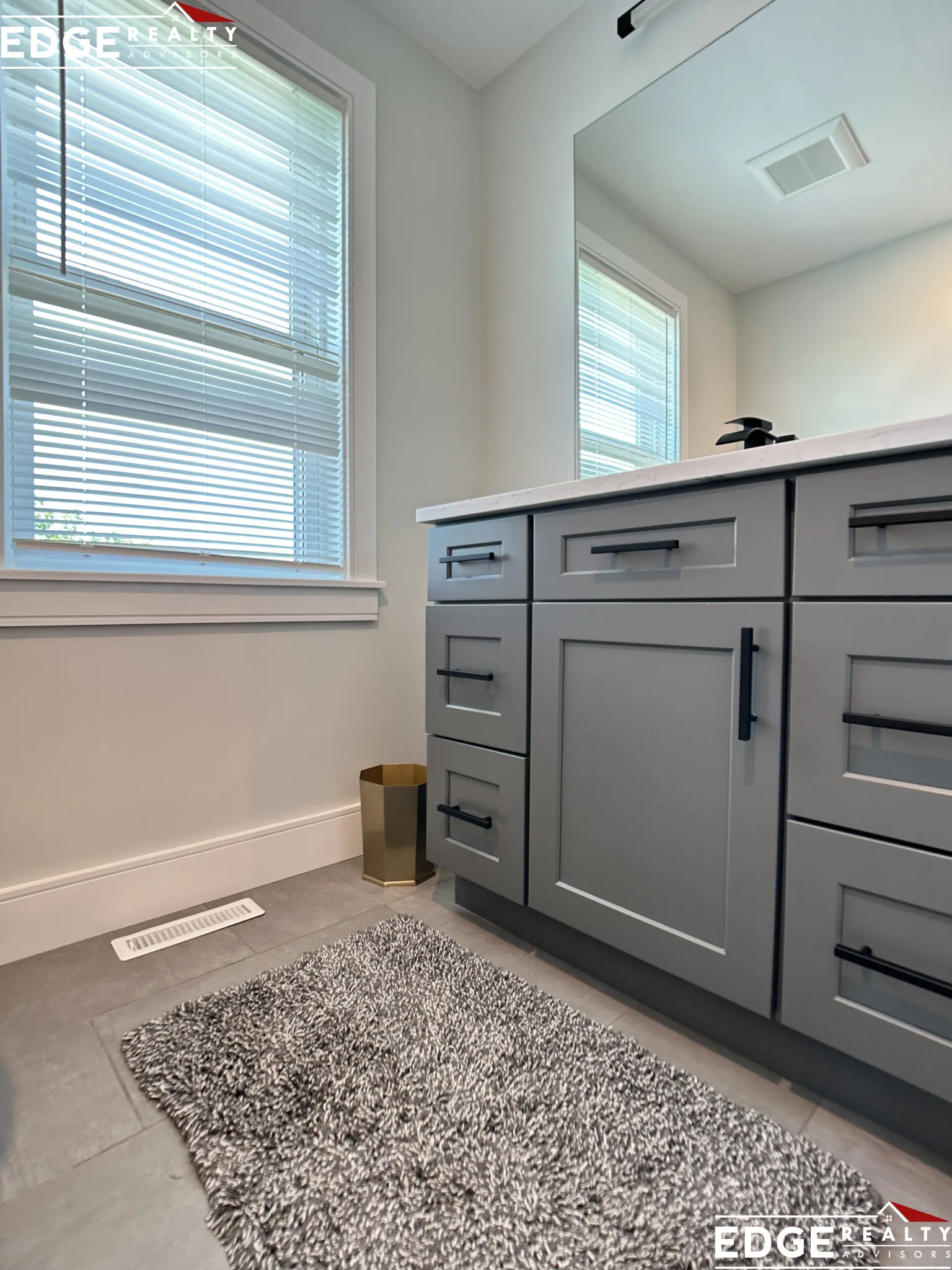 4 bed, 4.5 bath apartment for rent at 240 Palfrey St Unit n/a, Watertown — photo 13 of 15