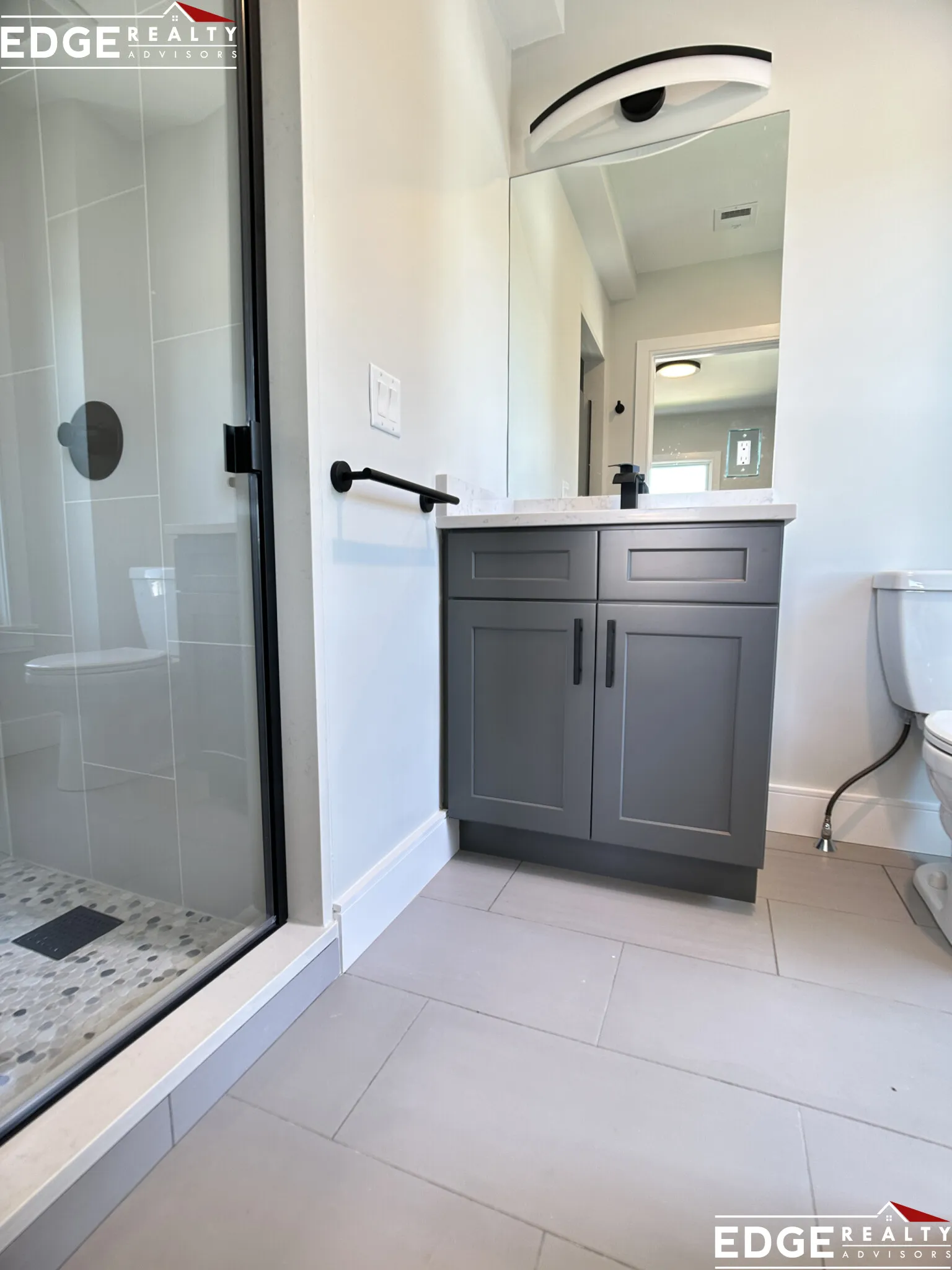 4 bed, 4.5 bath apartment for rent at 240 Palfrey St Unit n/a, Watertown — photo 11 of 15