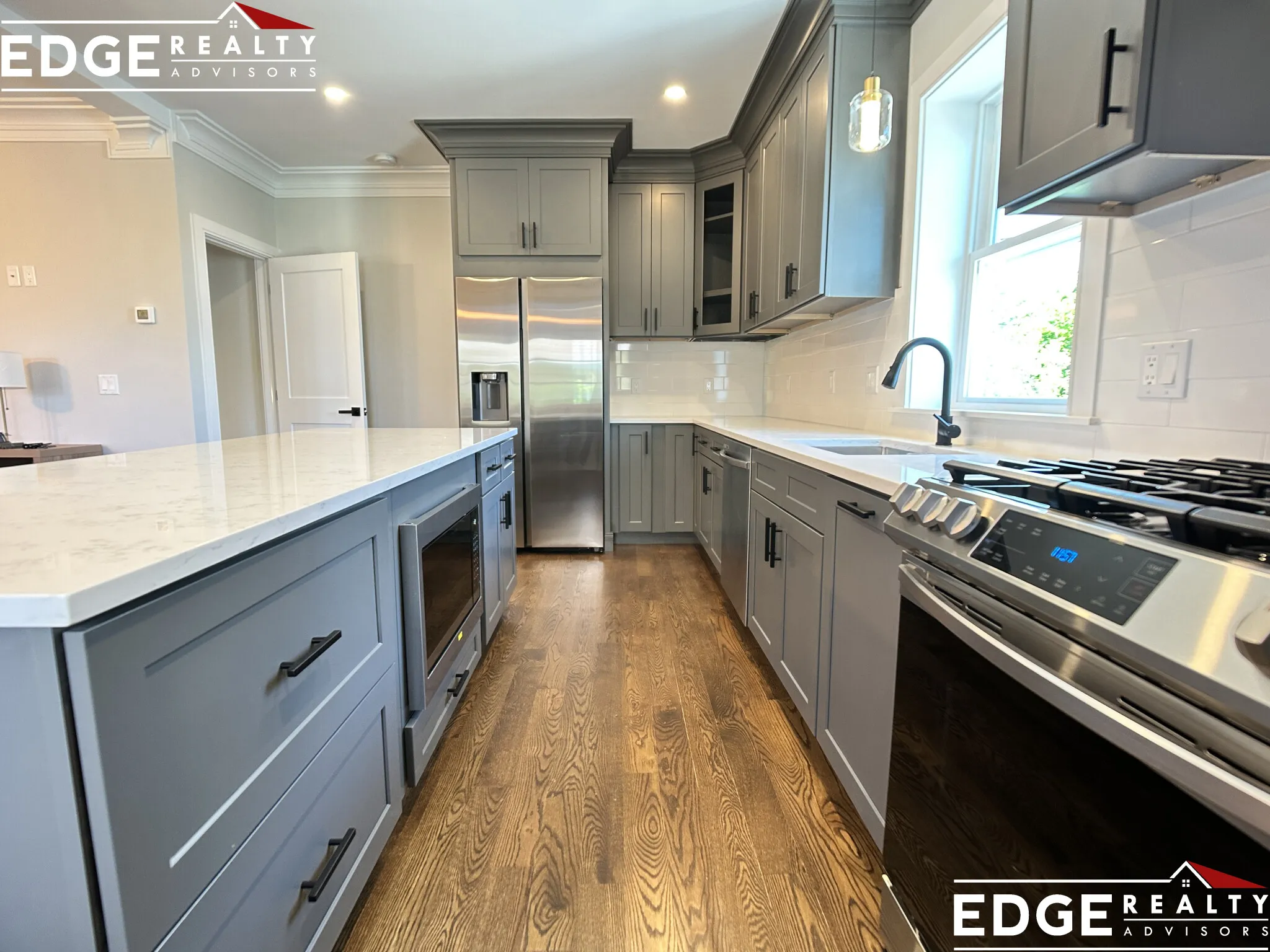 4 bed, 4.5 bath apartment for rent at 240 Palfrey St Unit n/a, Watertown — photo 1 of 15