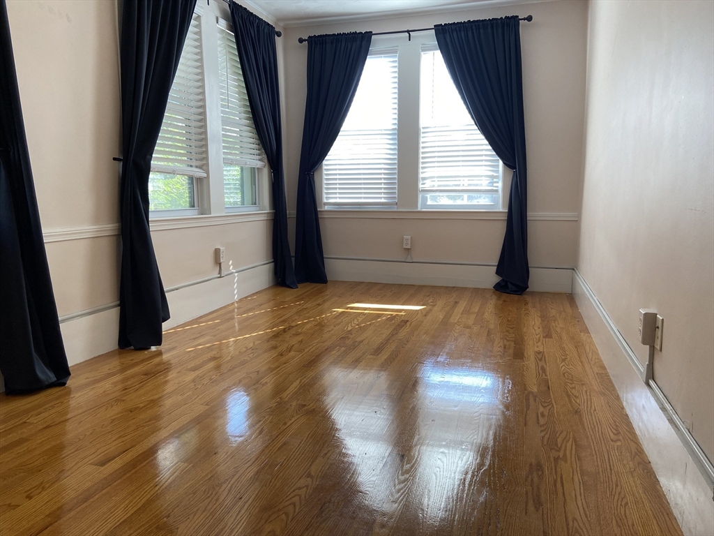 2 bed, 1 bath apartment for rent at 240 Paris St Unit 2, East Boston — photo 4 of 13