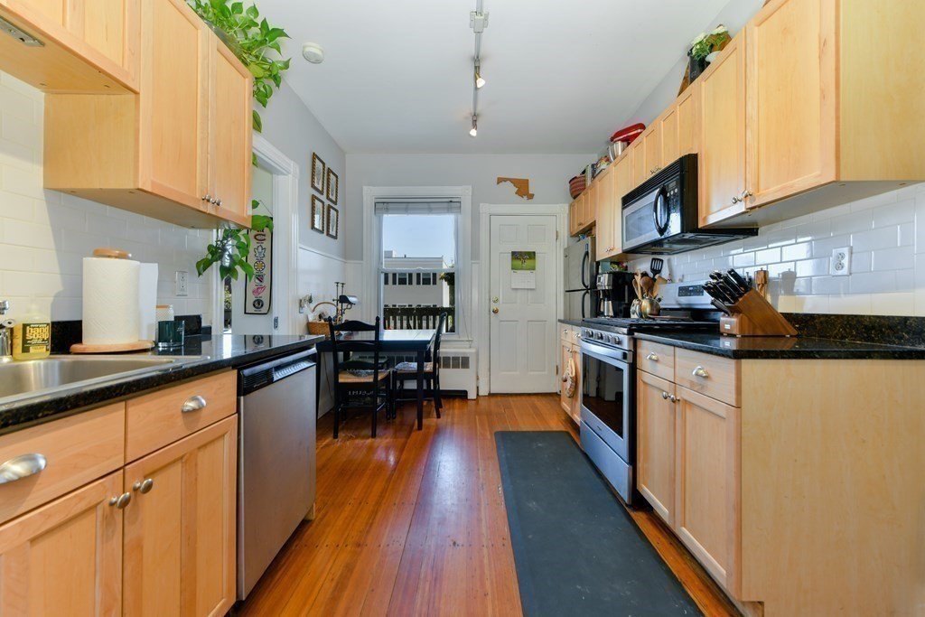 2 bed, 1 bath apartment for rent at 240 West Fifth St Unit 3, South Boston — photo 5 of 22