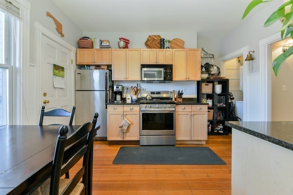 2 bed, 1 bath apartment for rent at 240 West Fifth St Unit 3, South Boston — photo 4 of 22