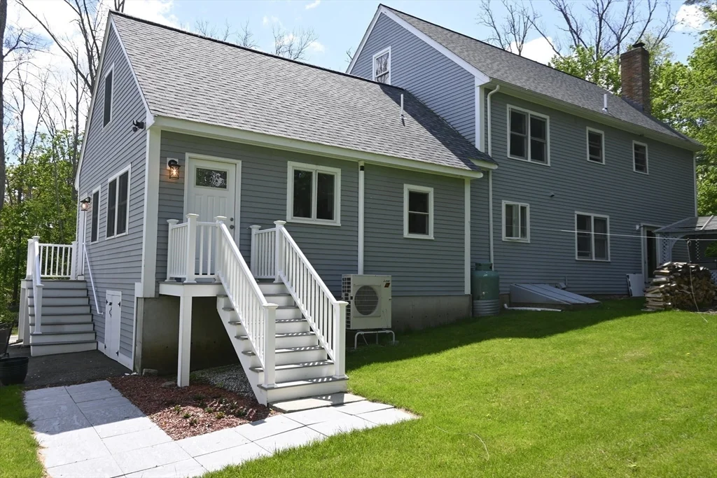 1 bed, 1 bath apartment for rent at 241 Argilla Rd Unit B, Ipswich — photo 19 of 20