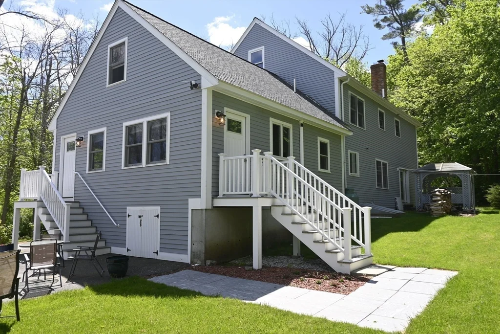 1 bed, 1 bath apartment for rent at 241 Argilla Rd Unit B, Ipswich — photo 18 of 20