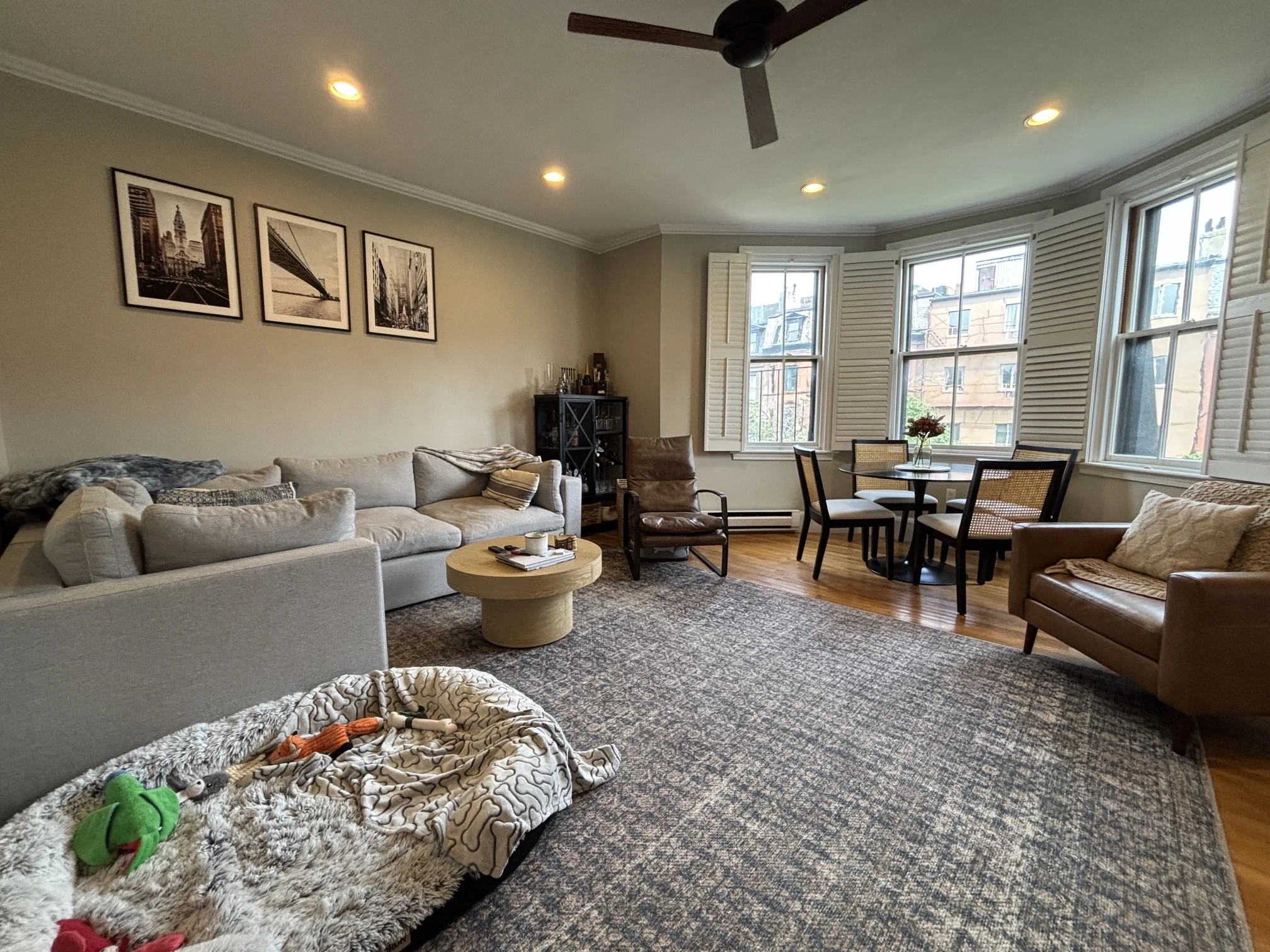 2 bed, 2 bath apartment for rent at 241 Beacon St Unit 5, Back Bay — photo 2 of 28