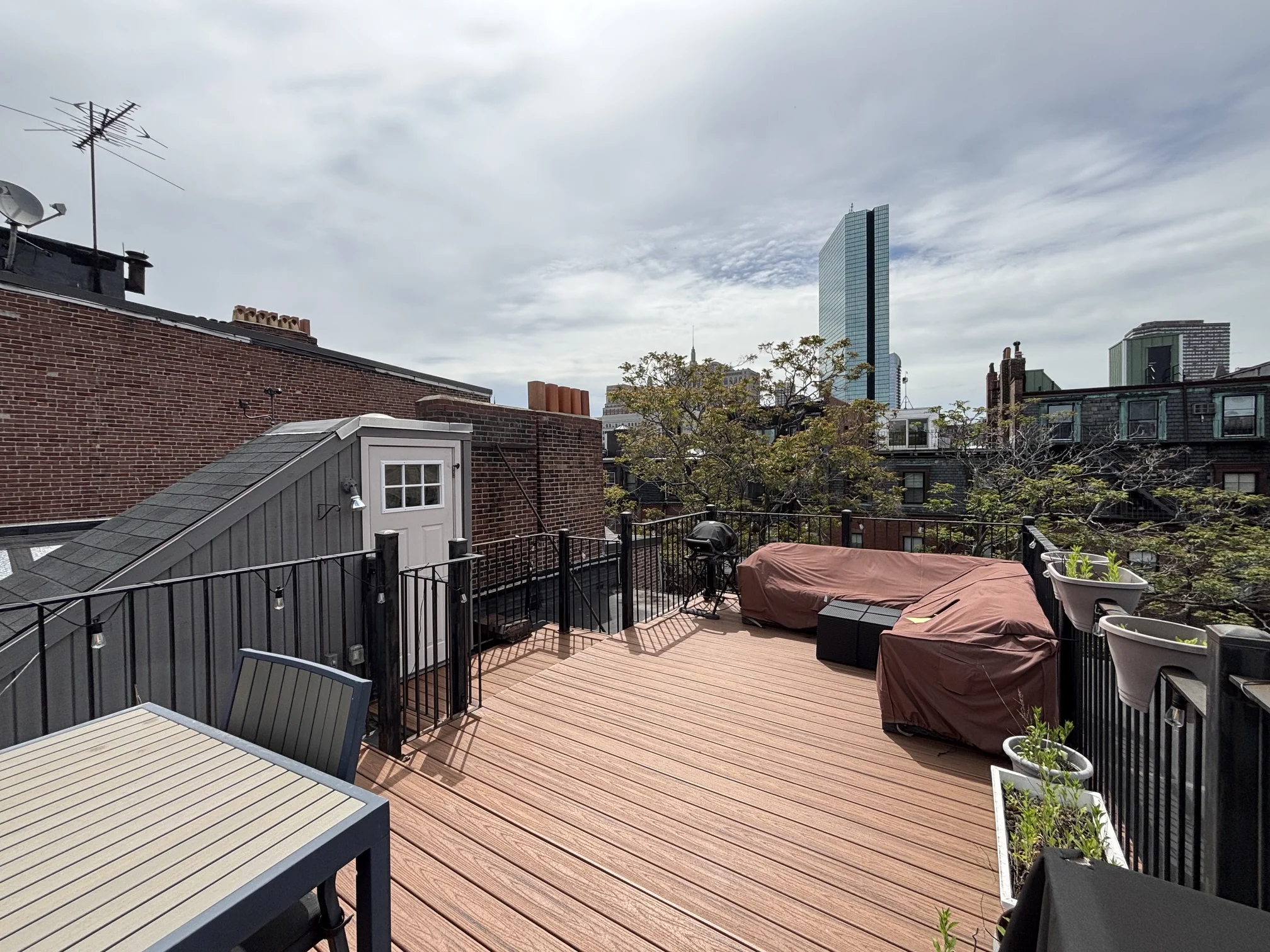 2 bed, 2 bath apartment for rent at 241 Beacon St Unit 5, Back Bay