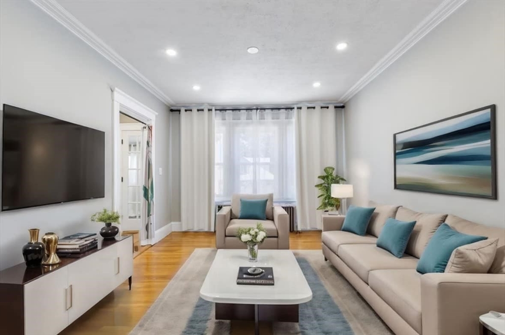 3 bed, 1 bath apartment for rent at 241 Beech St Unit 2, Roslindale — photo 10 of 18