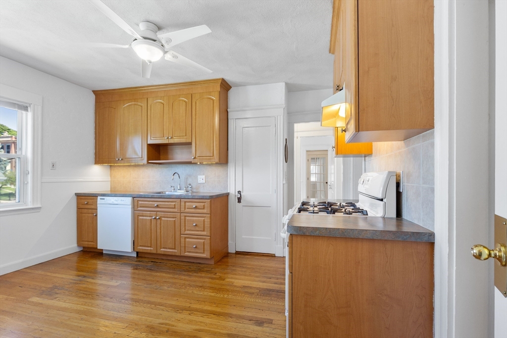 3 bed, 1 bath apartment for rent at 241 Beech St Unit 2, Roslindale — photo 5 of 18