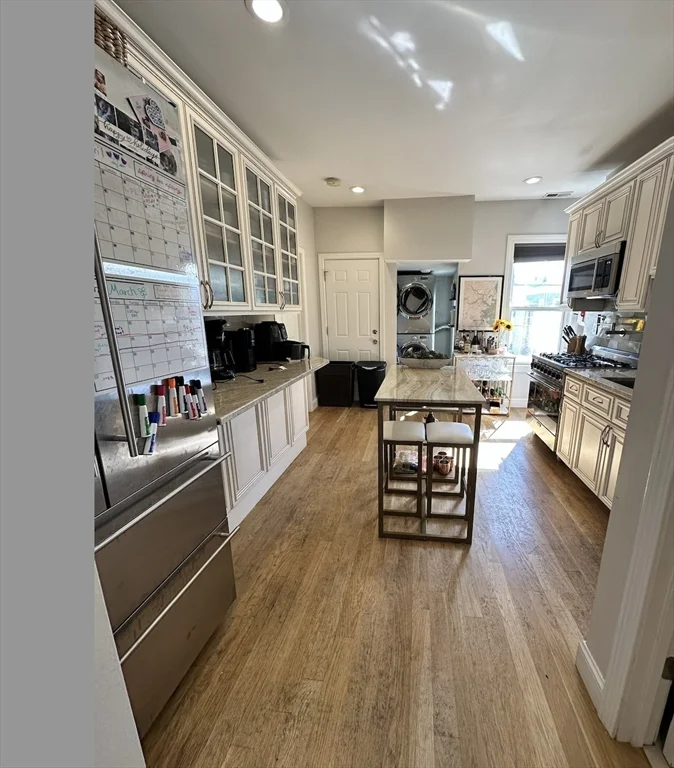 3 bed, 1 bath apartment for rent at 241 Emerson St Unit 0, South Boston — photo 1 of 8