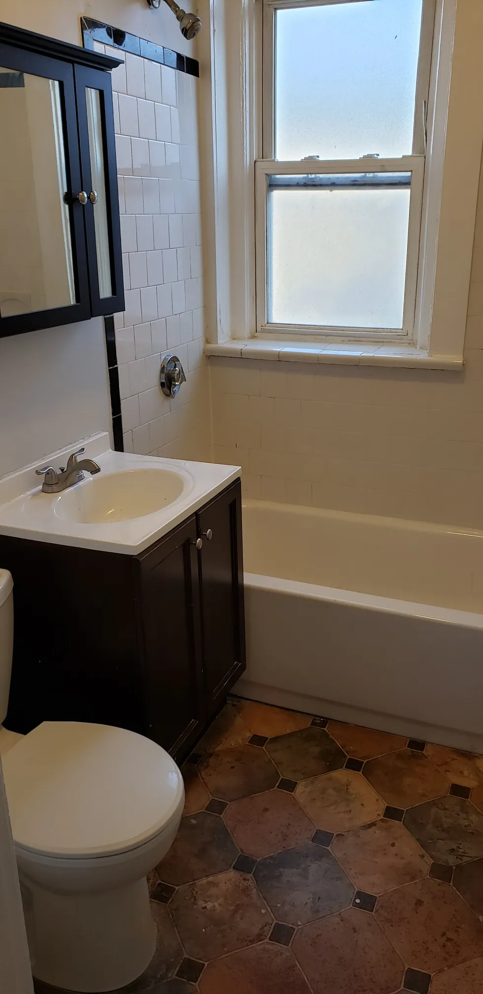 4 bed, 1.5 bath apartment for rent at 241 Freeman St Unit 6, North Brookline — photo 20 of 25