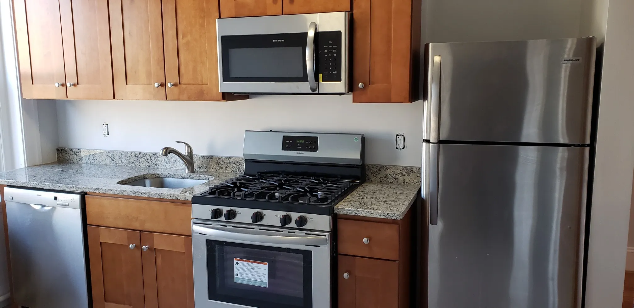 4 bed, 1.5 bath apartment for rent at 241 Freeman St Unit 6, North Brookline — photo 16 of 25