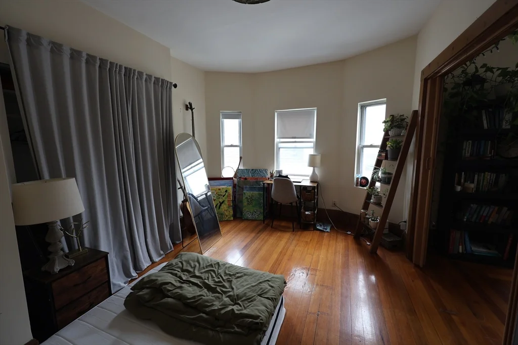 2 bed, 1 bath apartment for rent at 241 Highland Ave Unit 2, Spring Hill — photo 4 of 9