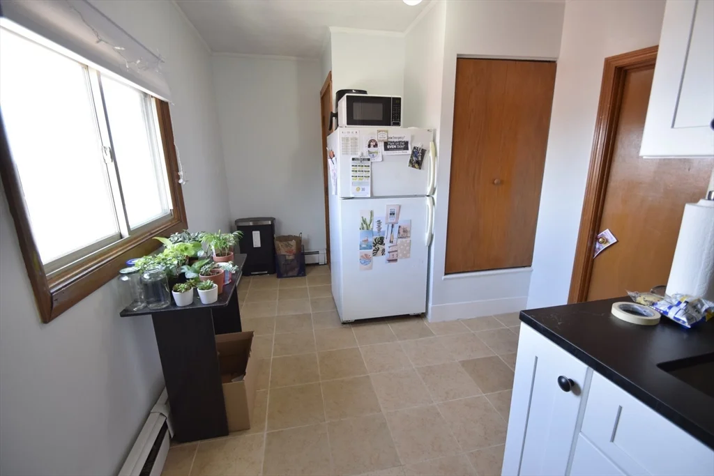 2 bed, 1 bath apartment for rent at 241 Highland Ave Unit 3, Spring Hill — photo 3 of 10