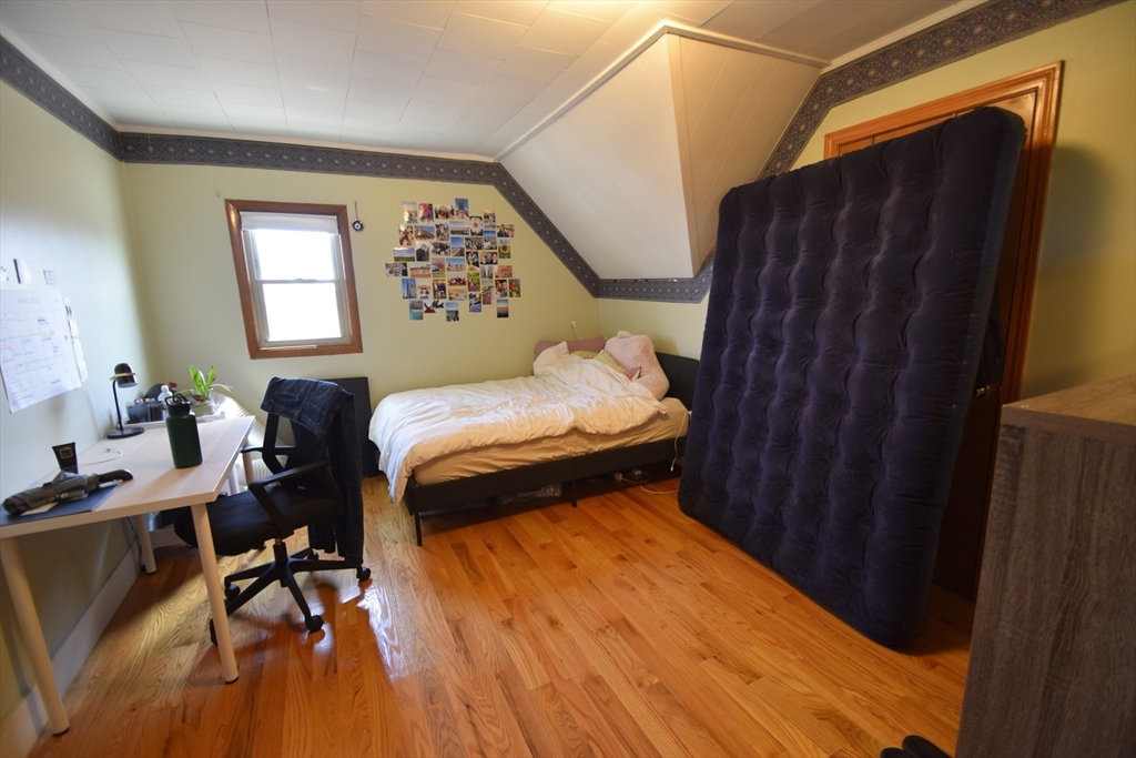2 bed, 1 bath apartment for rent at 241 Highland Ave Unit 4, Powder House Square — photo 8 of 11