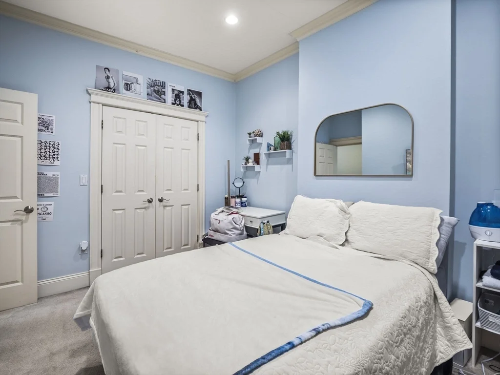 3 bed, 1 bath apartment for rent at 241 K Unit 241, South Boston — photo 23 of 37