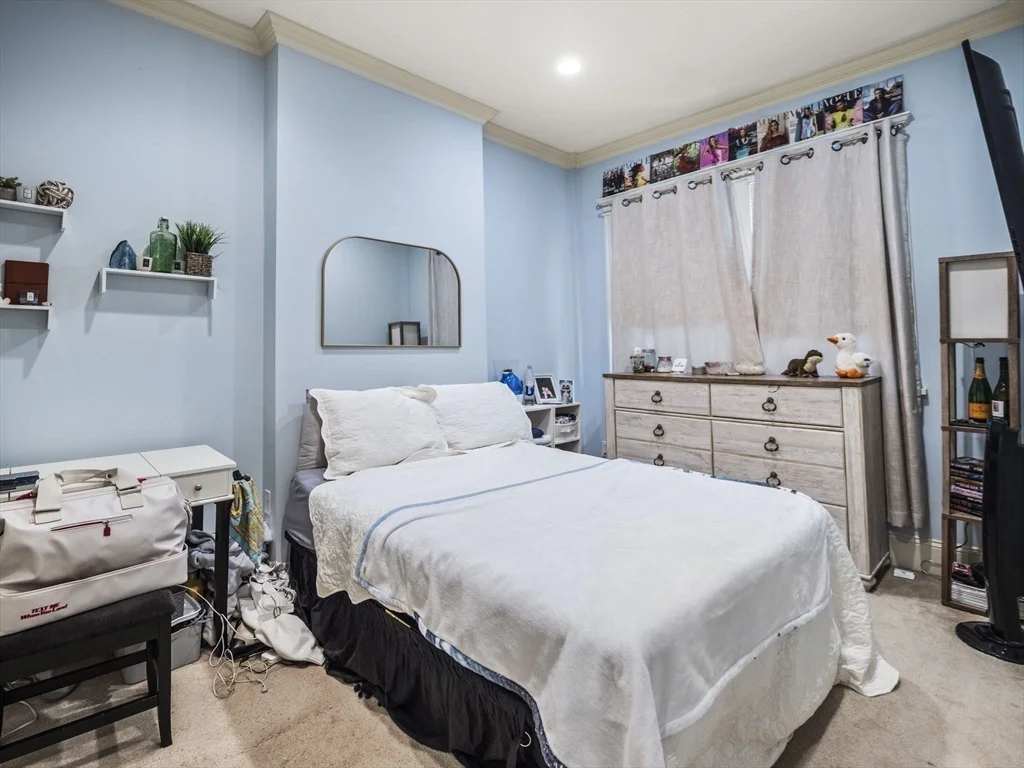3 bed, 1 bath apartment for rent at 241 K Unit 241, South Boston — photo 21 of 37