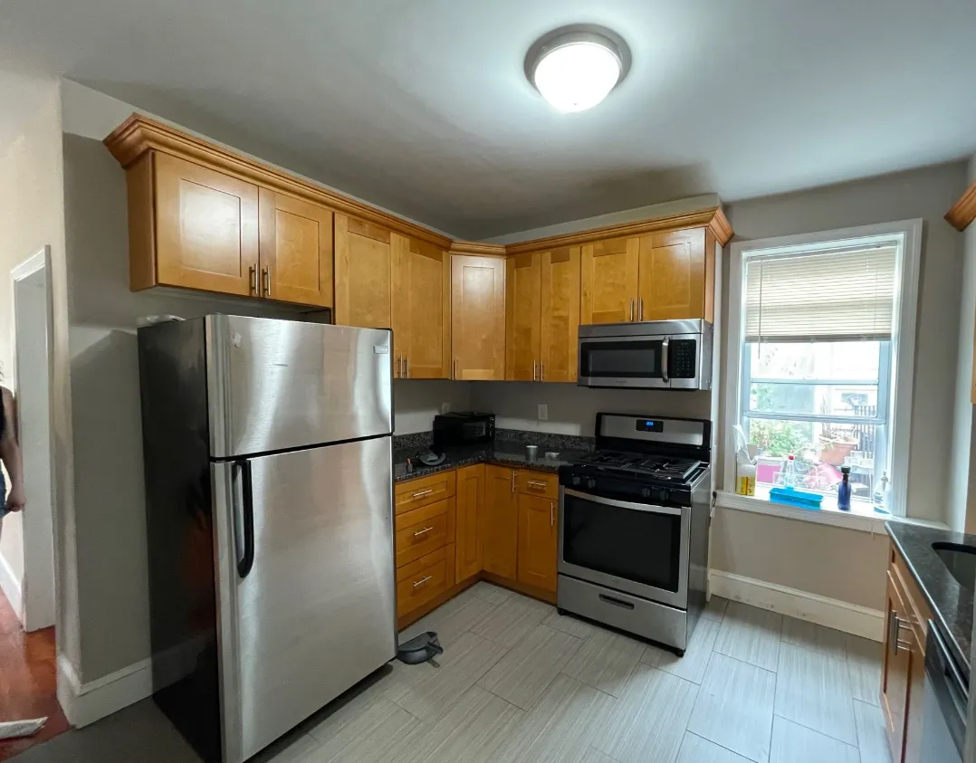 4 bed, 1 bath apartment for rent at 241 Maverick St Unit 3, East Boston — photo 2 of 13