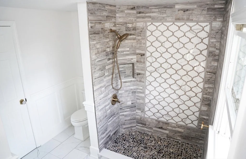 3 bed, 2 bath apartment for rent at 241 New Bedford Rd, Rochester — photo 26 of 28