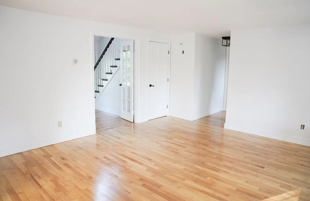 3 bed, 2 bath apartment for rent at 241 New Bedford Rd, Rochester — photo 9 of 28