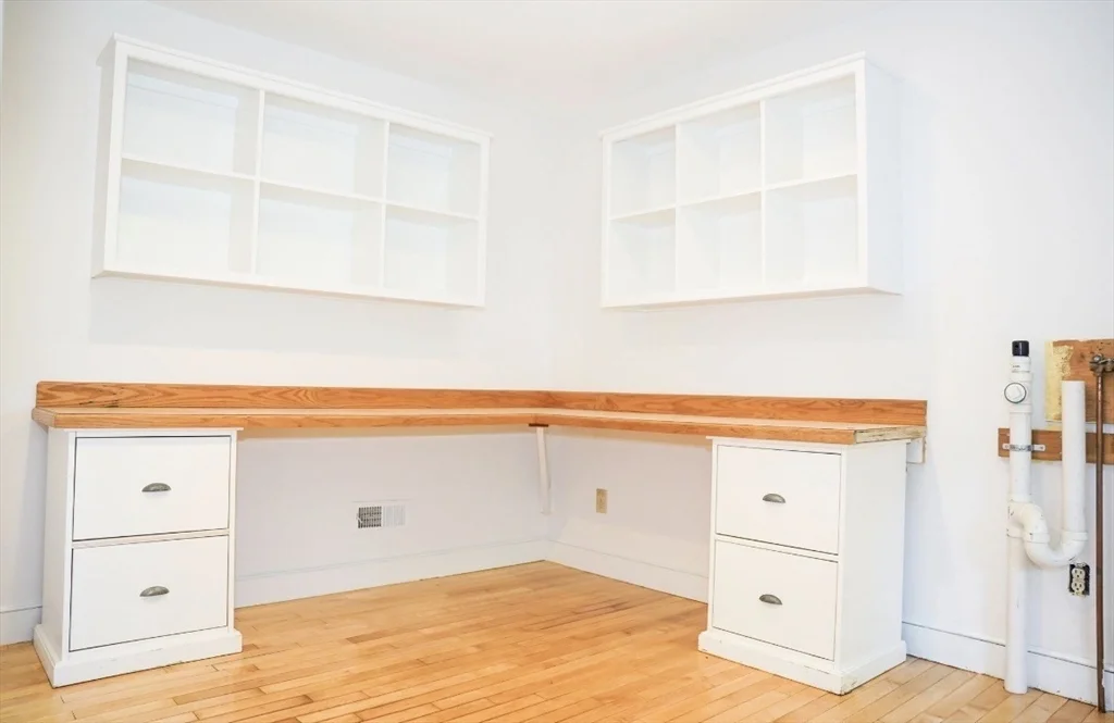 3 bed, 2 bath apartment for rent at 241 New Bedford Rd, Rochester — photo 11 of 28