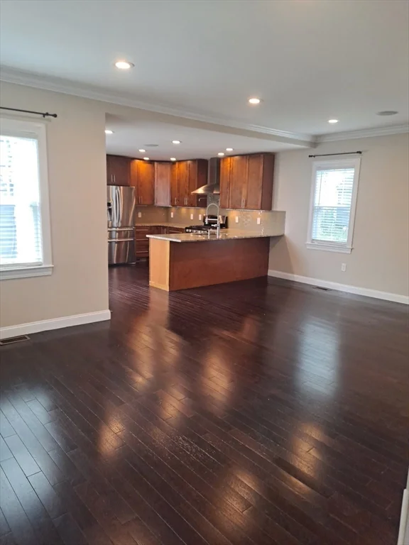 3 bed, 2 bath apartment for rent at 241 North St Unit 241, Salem — photo 8 of 23