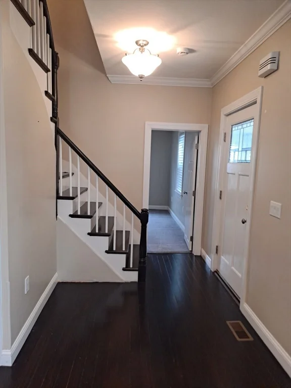 3 bed, 2 bath apartment for rent at 241 North St Unit 241, Salem — photo 12 of 23