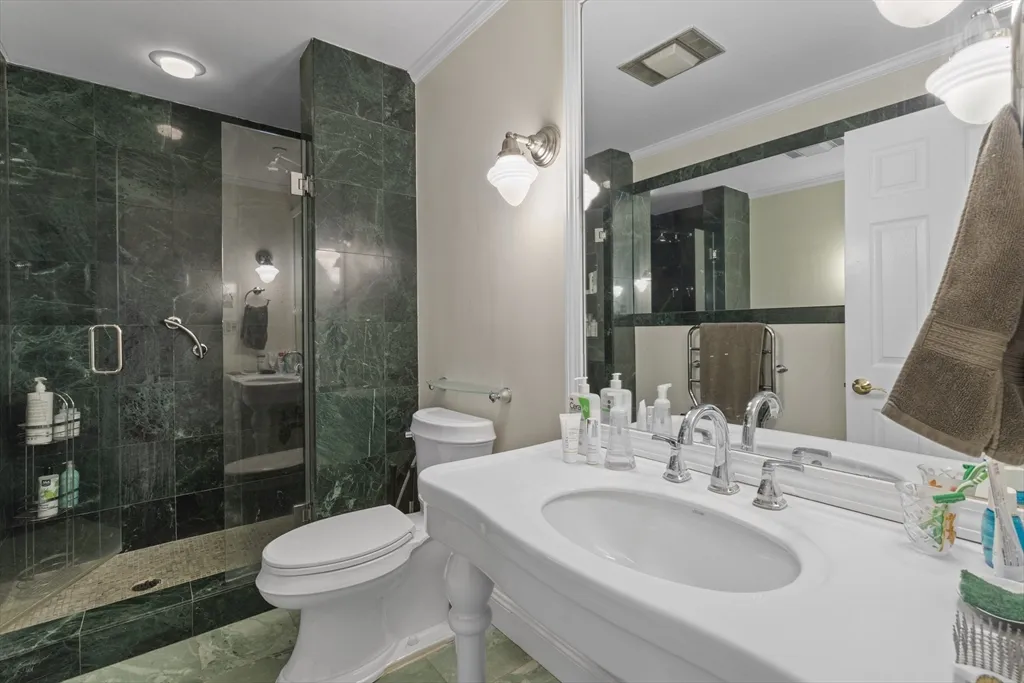 3 bed, 2 bath apartment for rent at 241 Perkins St Unit D405, Jamaica Plain — photo 17 of 29