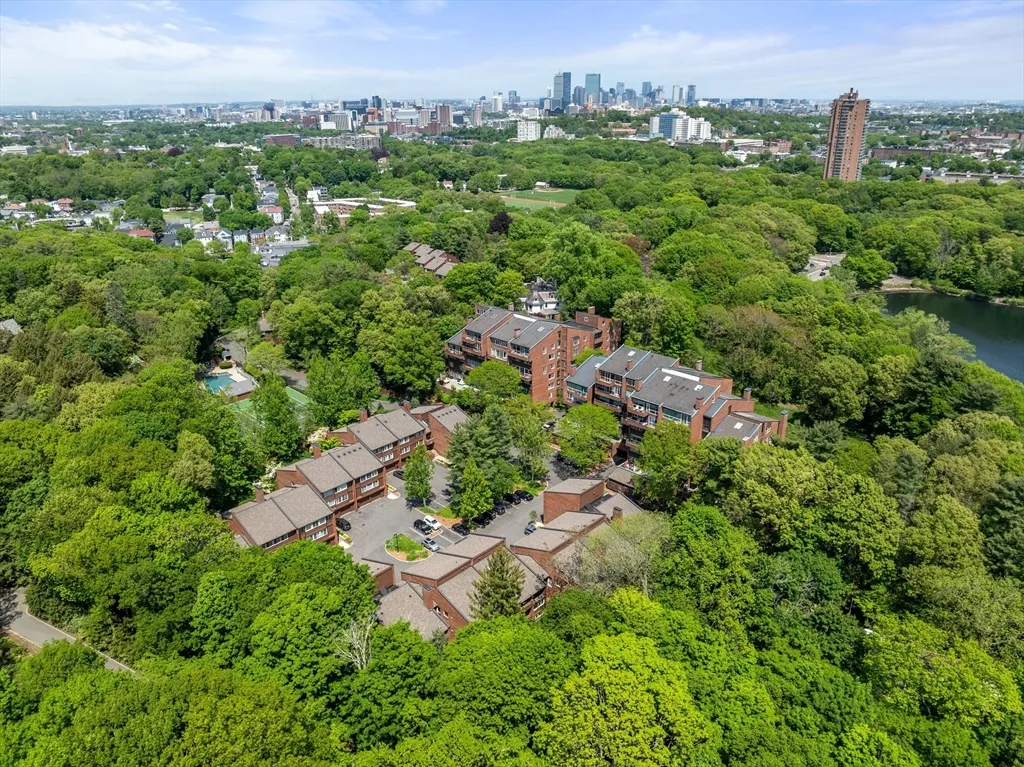 2 bed, 3 bath apartment for rent at 241 Perkins St Unit D605, Jamaica Plain — photo 17 of 18