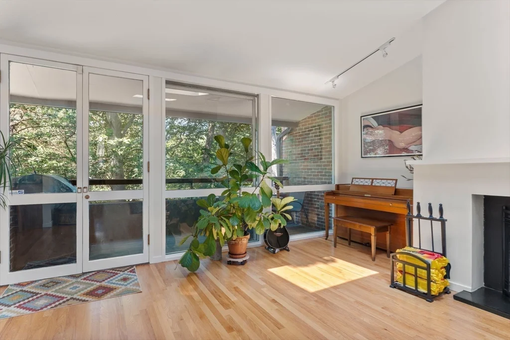 2 bed, 2 bath apartment for rent at 241 Perkins Unit H-402, Jamaica Plain — photo 3 of 32