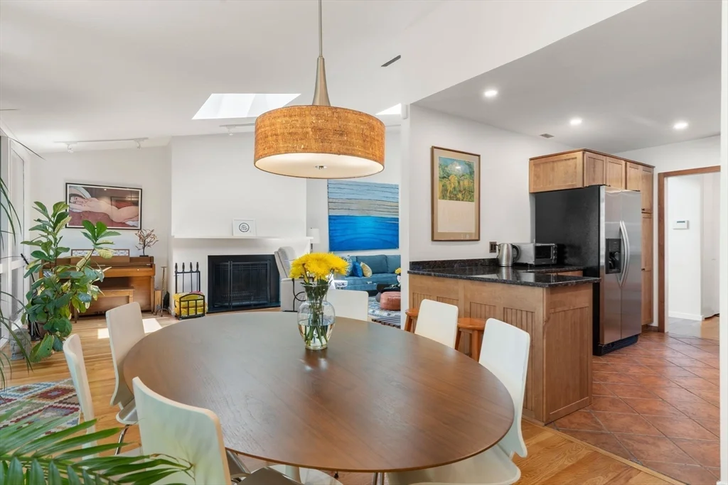 2 bed, 2 bath apartment for rent at 241 Perkins Unit H-402, Jamaica Plain — photo 8 of 32