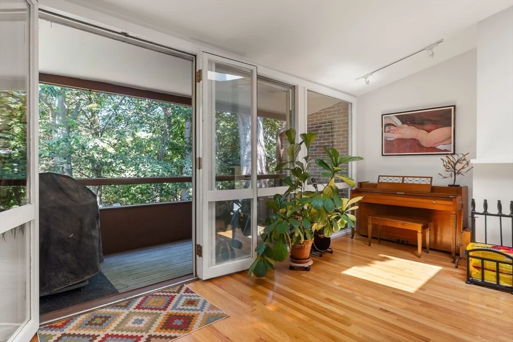 2 bed, 2 bath apartment for rent at 241 Perkins Unit H-402, Jamaica Plain — photo 7 of 32