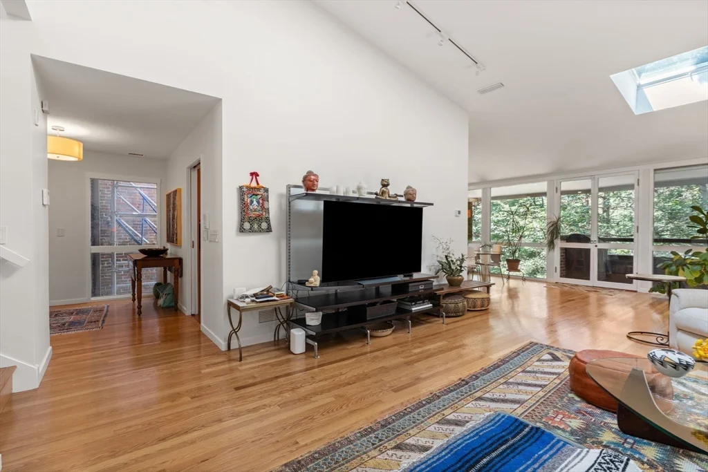 2 bed, 2 bath apartment for rent at 241 Perkins Unit H-402, Jamaica Plain — photo 2 of 32