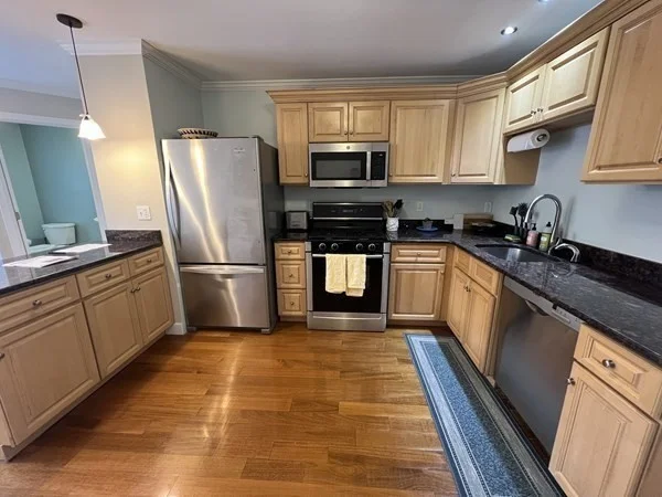 2 bed, 1 bath apartment for rent at 241 Prospect St Unit 3, Central Square — photo 2 of 25