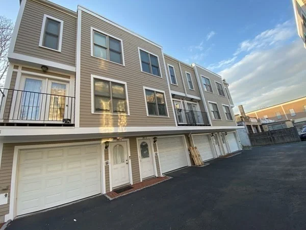 2 bed, 1 bath apartment for rent at 241 Prospect St Unit 3, Central Square — photo 24 of 25