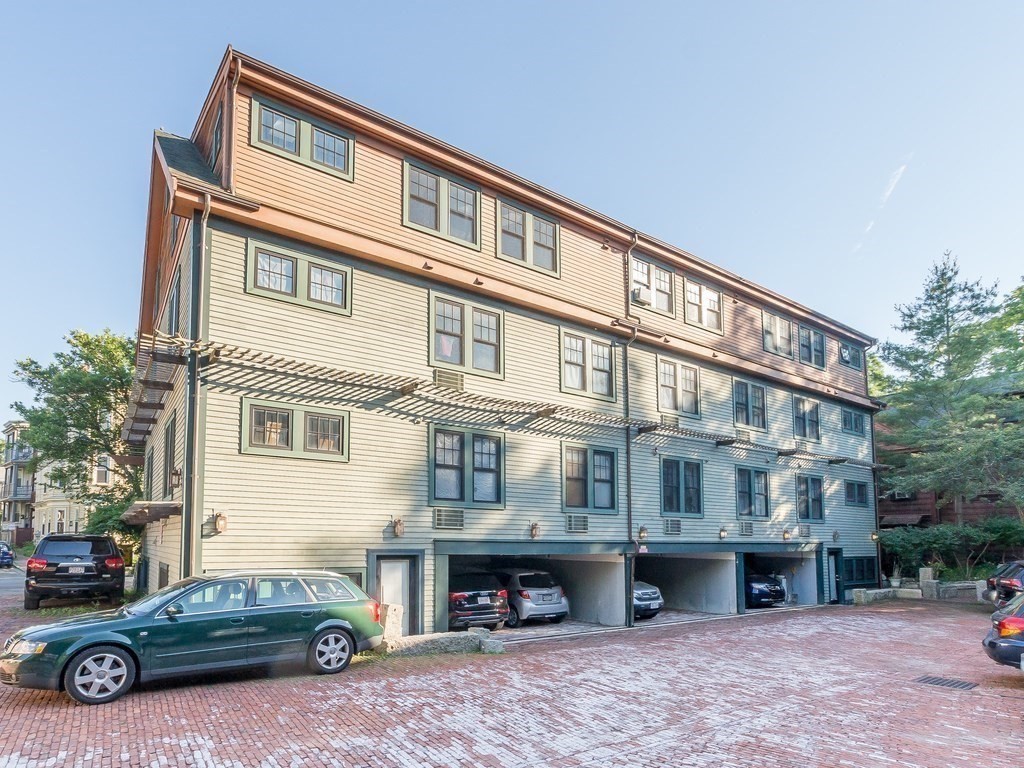3 bed, 2 bath apartment for rent at 241 River St Unit 10, Riverside — photo 17 of 17
