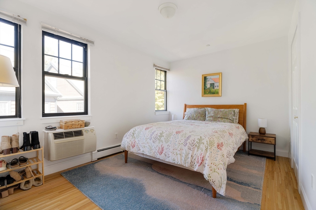 3 bed, 2 bath apartment for rent at 241 River St Unit 6, Riverside — photo 10 of 17