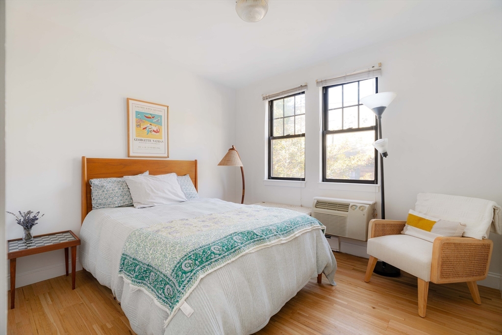 3 bed, 2 bath apartment for rent at 241 River St Unit 6, Riverside — photo 14 of 17